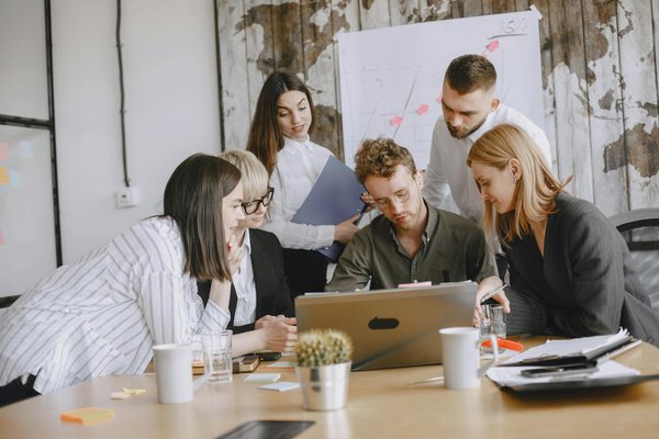 Fontaine à eau pour entreprise : pourquoi opter pour une location ?